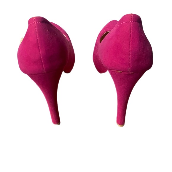 TRAFFIC WOMENS 6” hot pink HEELS only worn once - Picture 3 of 4